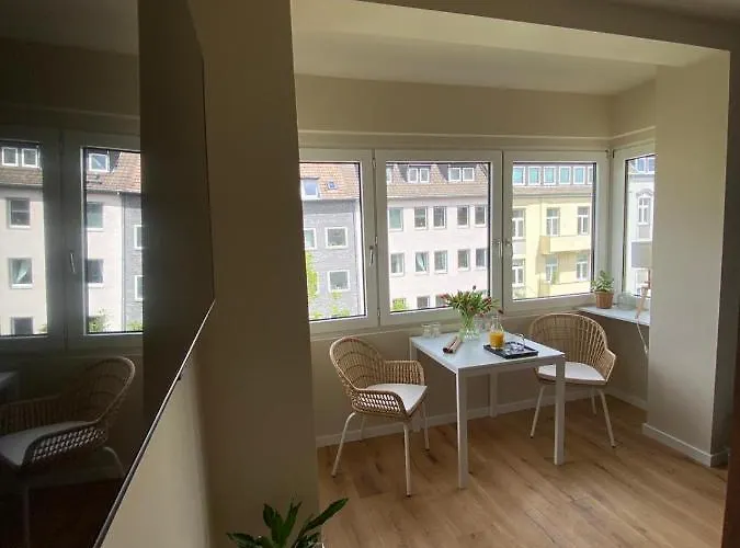 Himmelbett-studio über Düsseldorf, Neu Düsseldorf