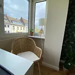 Apartamento Himmelbett-studio Ueber Duesseldorf, Neu Düsseldorf