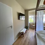 Apartamento Himmelbett-studio Ueber Duesseldorf, Neu Düsseldorf