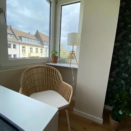 아파트 Himmelbett-studio Ueber Duesseldorf, Neu 뒤셀도르프