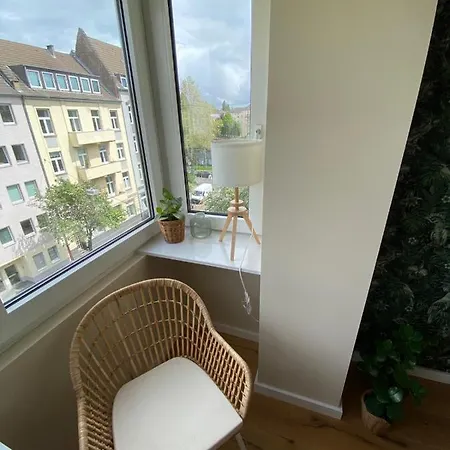 아파트 Himmelbett-studio Ueber Duesseldorf, Neu 뒤셀도르프