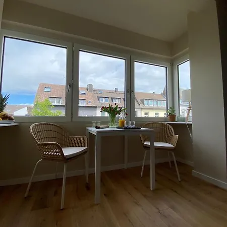 Himmelbett-studio Ueber Duesseldorf, Neu 뒤셀도르프