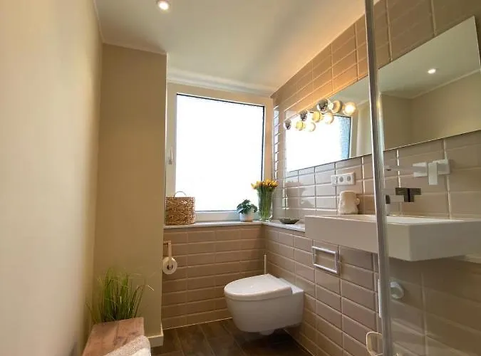 Himmelbett-studio Ueber Duesseldorf, Neu Διαμέρισμα *