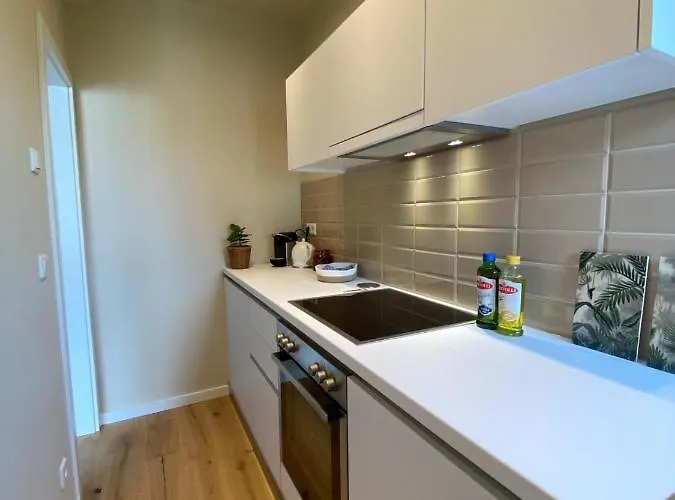 Himmelbett-studio über Düsseldorf, Neu * Düsseldorf