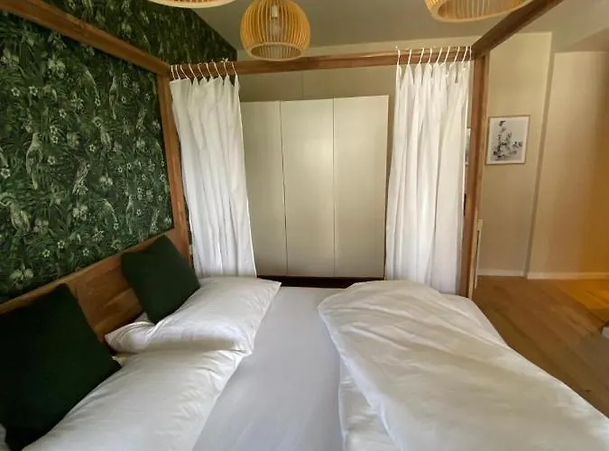 Himmelbett-studio Ueber Duesseldorf, Neu Apartmán *