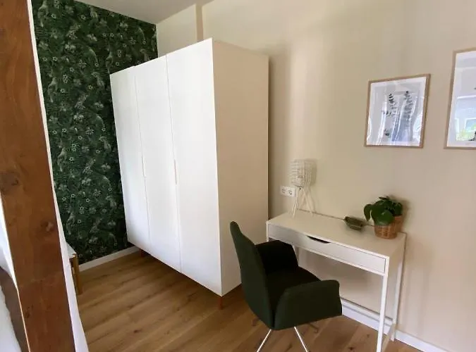 Appartamento Himmelbett-studio Ueber Duesseldorf, Neu Düsseldorf