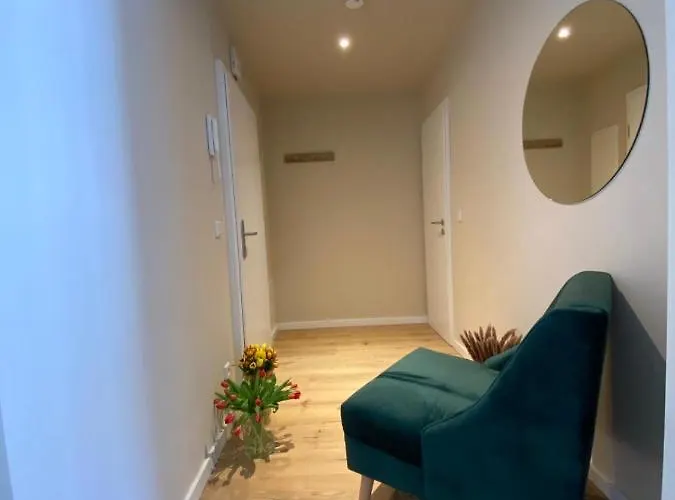 Himmelbett-studio Ueber Duesseldorf, Neu * Düsseldorf